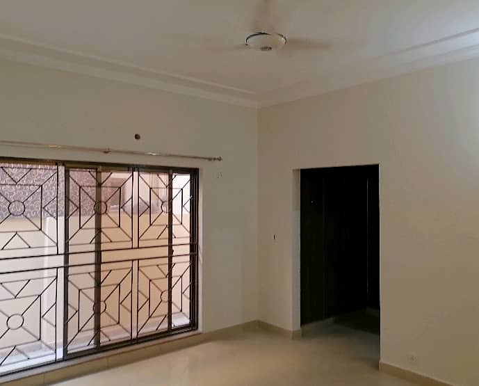 17 Marla House available for rent in Askari 10, Lahore 2