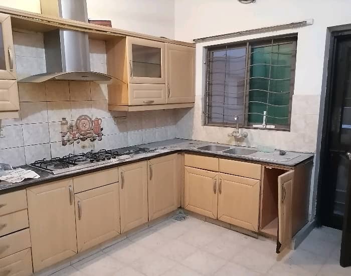 House For rent Is Readily Available In Prime Location Of Askari 10 7