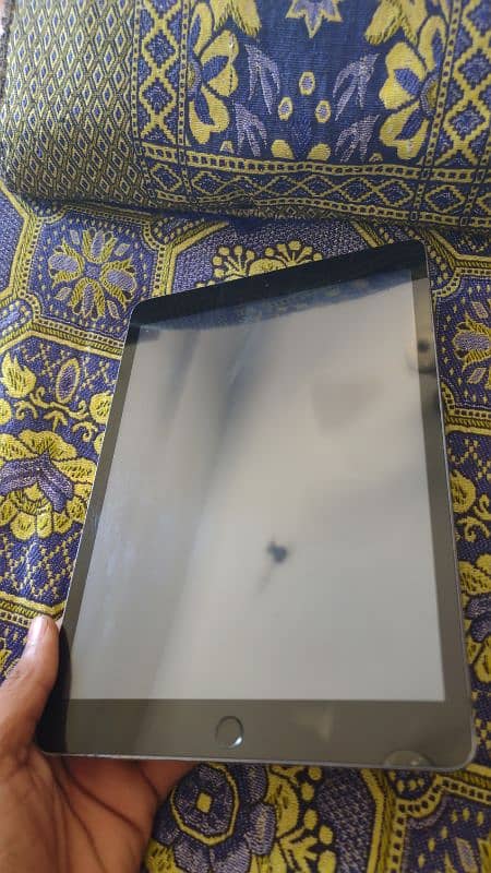 Apple iPad 7th Generation 32GB 4