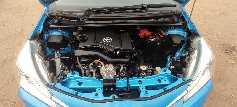 Toyota Vitz 2017 7