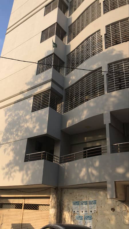 Prime Location GULSHAN-E-IQBAL APPARTMENT For Sale In The Perfect Location Of CRYSTAL RESIDENCIA 37