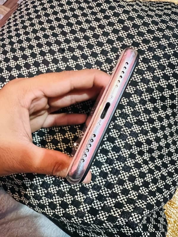 Iphone x 64Gb PTA approved 7