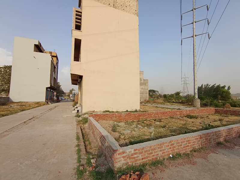 1.5 Marla Commercial Plot Available For Sale Near Service  Morh  Grand Trunk Road Gujrat 5