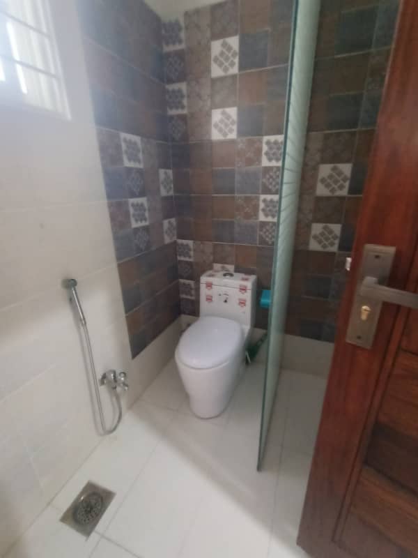 10 Marla upper portion For Rent in Jubilee Town 6