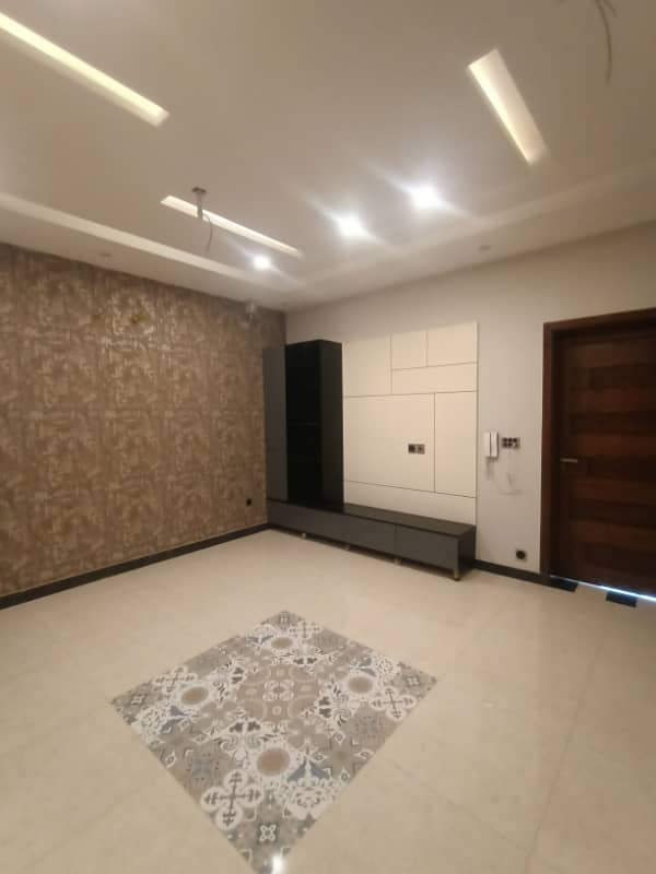 10 Marla upper portion For Rent in Jubilee Town 7