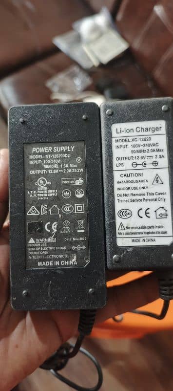 12.6 volt battery charger 12v 27v 19v 21v 29v all kind of vacuum 0