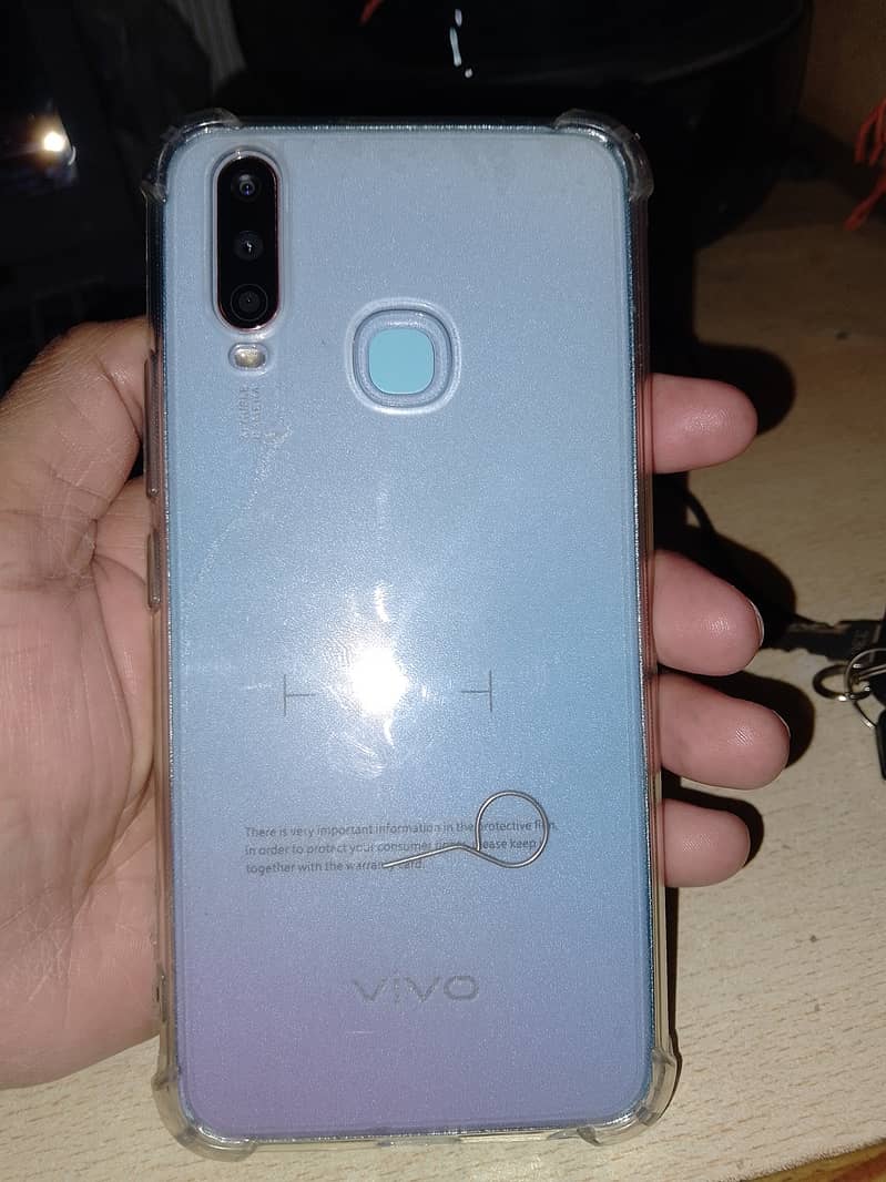 Vivo Y17 5