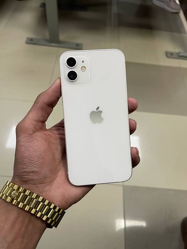 Iphone 12 white colour 1