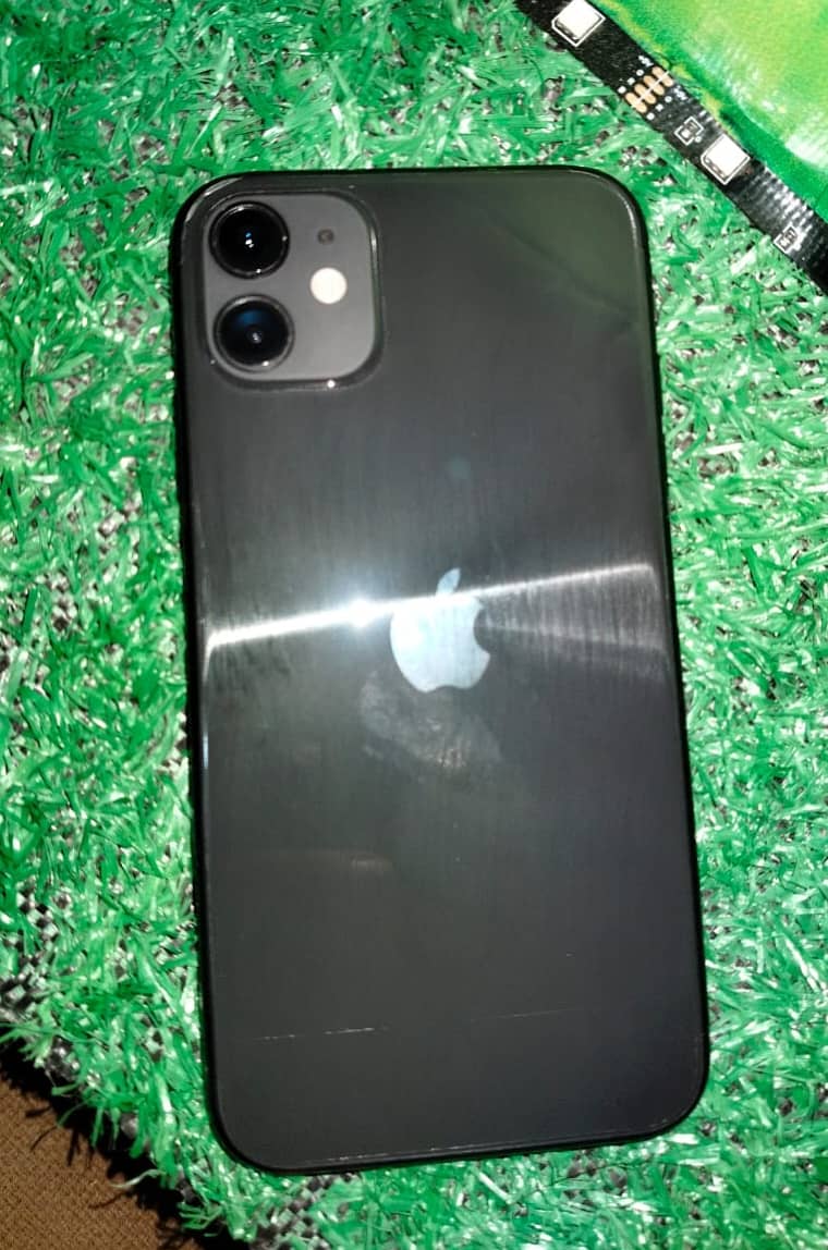 IPHONE 11 FACTORY WITH BOX 0