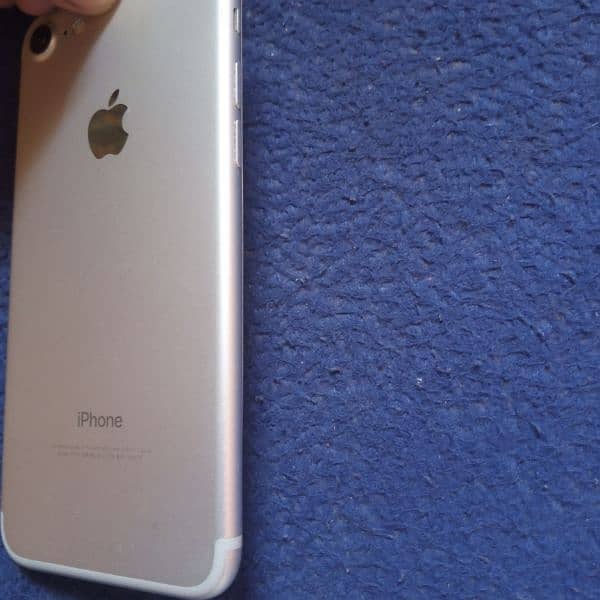 iPhone7 128 gb 2