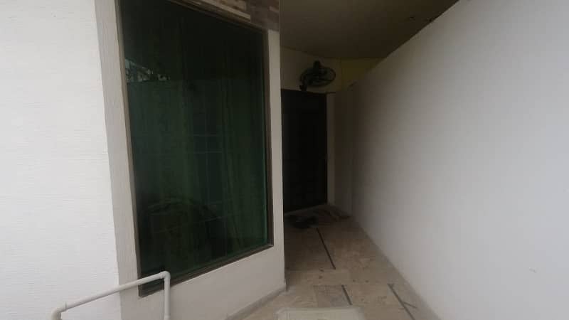 Prime Location 400 Square Yards Lower Portion For Sale In Sindh Baloch Housing Society Karachi 11