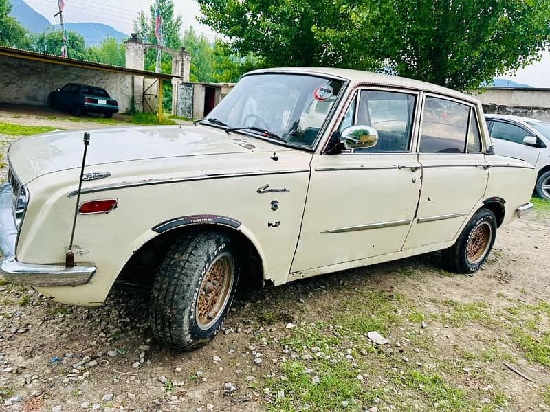 Toyota Corona 1971 3