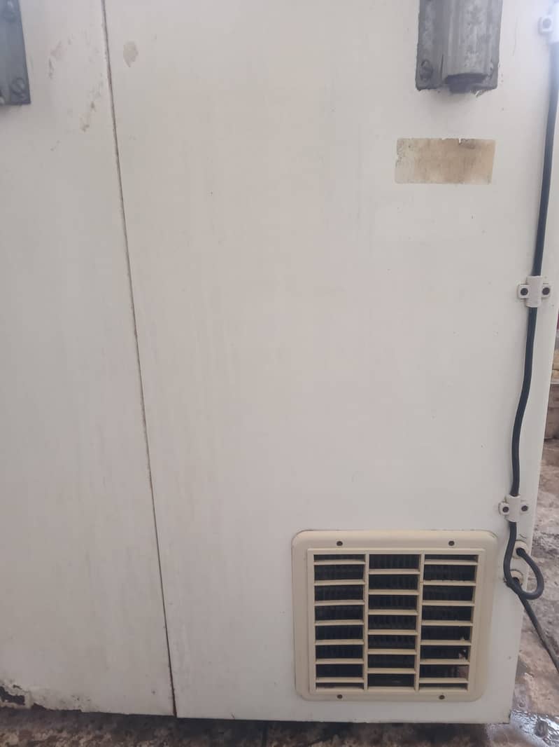 Waves double door freezer and fridge, Deluxe Model 1