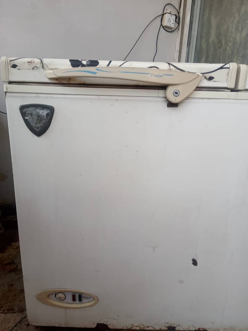 Waves double door freezer and fridge, Deluxe Model 4