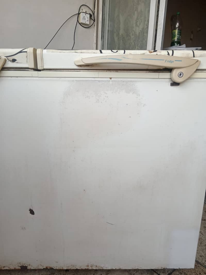 Waves double door freezer and fridge, Deluxe Model 5