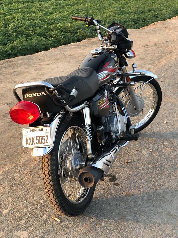 Honda 125 2024 modle total jain man nmbr 5052 ducments all clear 8