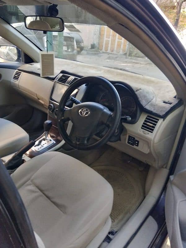 Toyota Corolla Altis 2012 in genuine condition 2