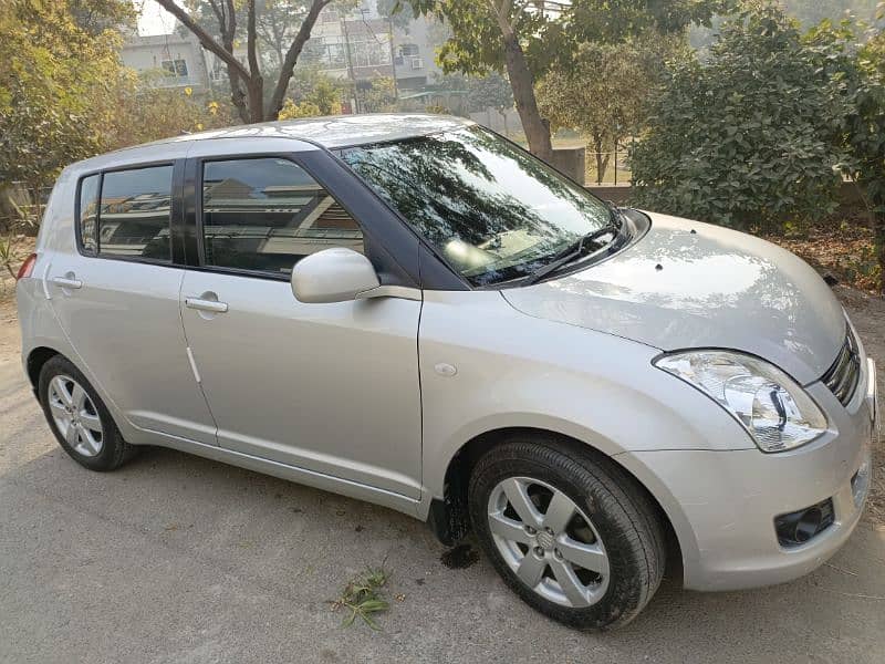 Suzuki Swift 2016 Automatic in Genuine condition 4