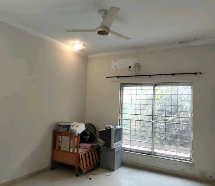 House For sale In Rs. 18000000 4