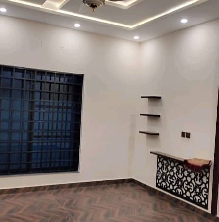 Bahria Town - Sector E House Sized 5 Marla For sale 6