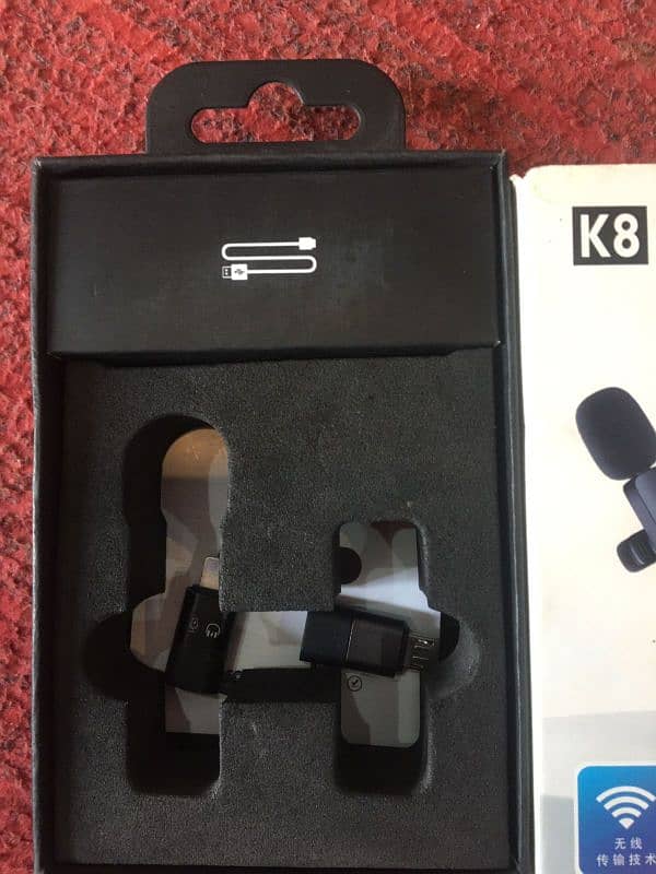 K 8 mic. . . 2  peaces 4