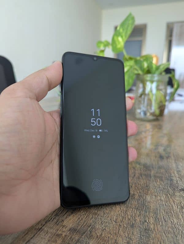 OPPO Reno 3 with box charger 13