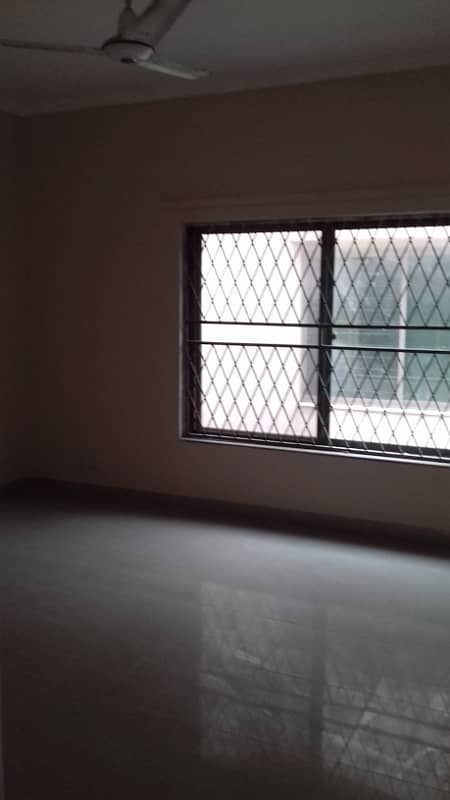 Carned two park Well Maintained house Haider design Available for sale 29