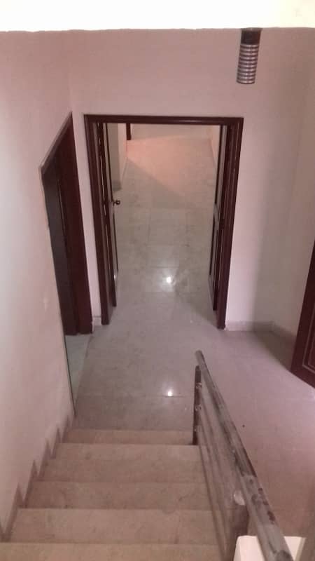 10 Marla House Tipu Design Main Bouleward House Available For Sale 17