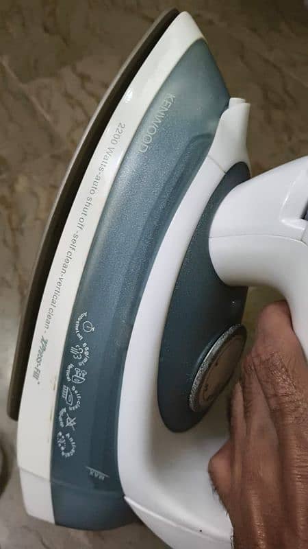 kenwoo steam iron 1