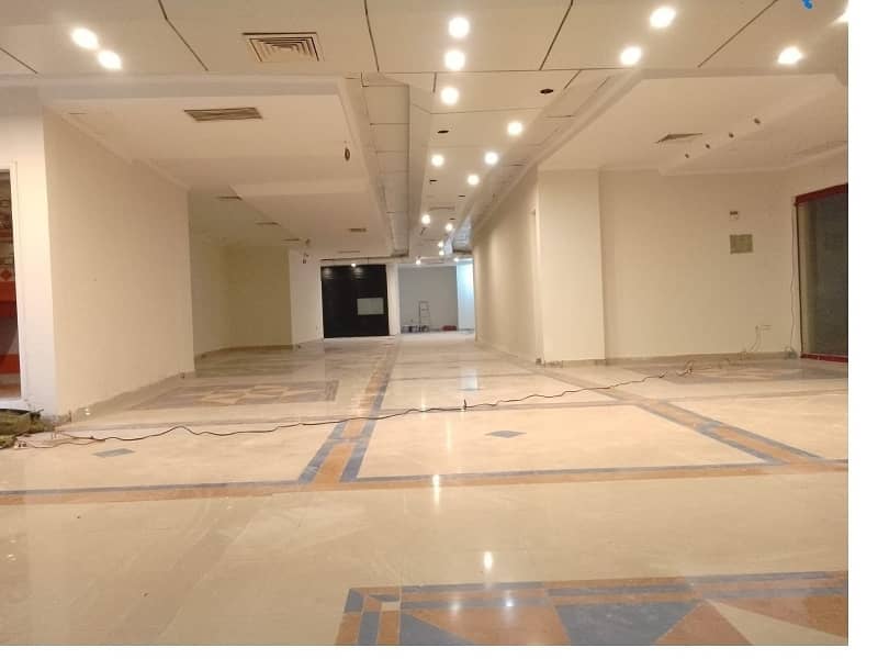 Investment Corridor And Builders Proudly Offer Area 1200 Square Feet Corporate Office Available For Rent in Main Boulevard Road Gulberg 3 Lahore 0