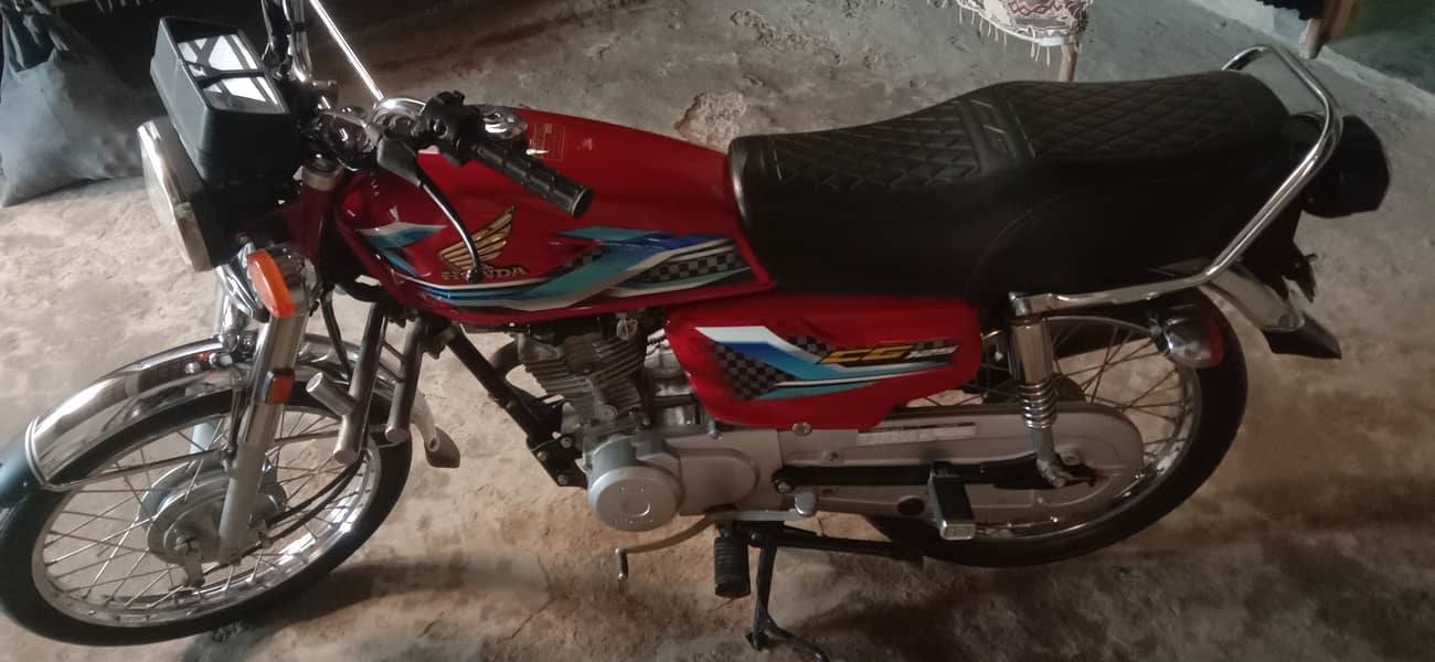 Honda 125 bike ha 2024 July ma nikli ha bohat saf condition ha 1