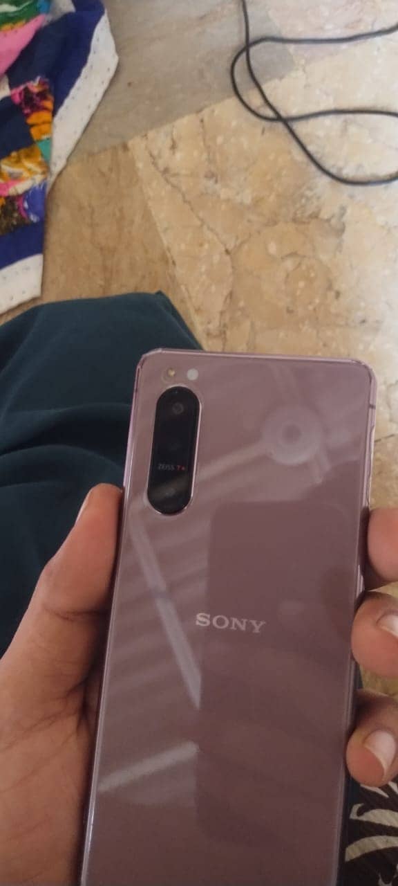 sony xperia 5 mark 2 3