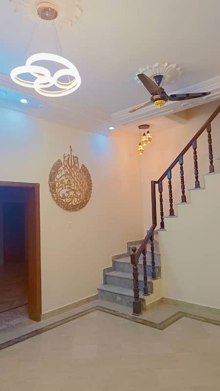 Highly-Desirable House Available In Sultan Town For Rent 3