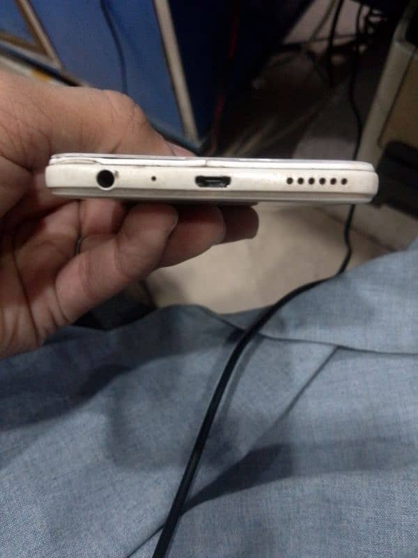 used fone 3