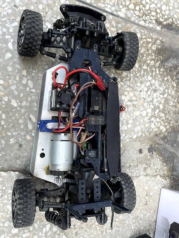 1/10 Scale RC Car Whatsapp 03034174311 3