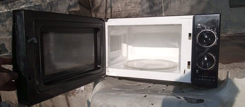 ORIENT Microwave Oven 1