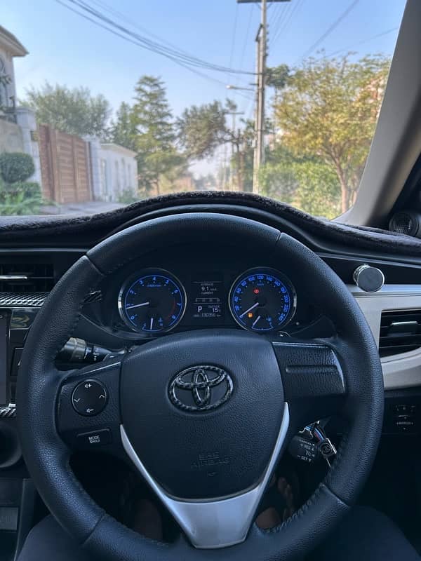 Toyota Corolla Altis Grande 2015 9