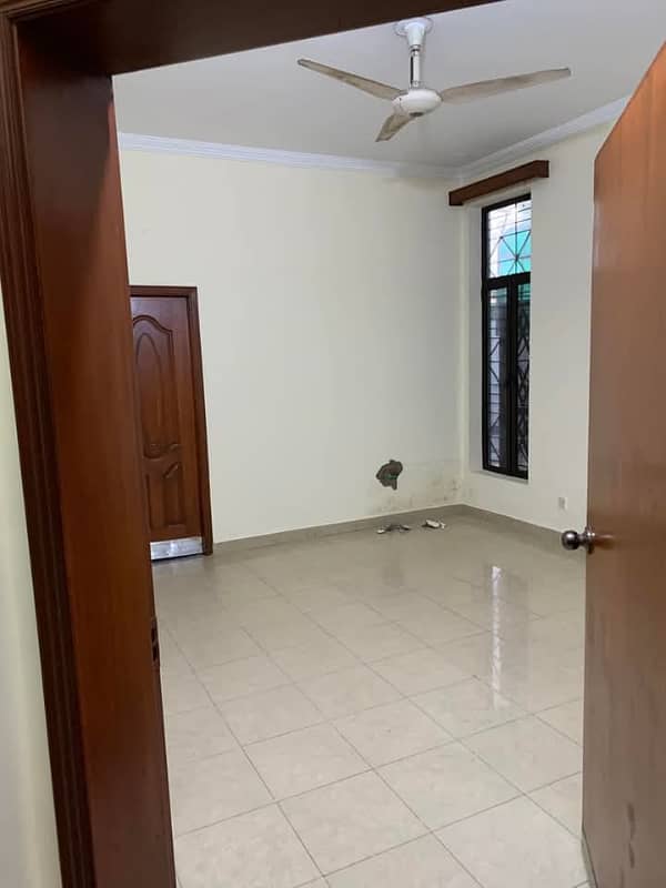 1 KANAL HOUSE FOR RENT IN JOHAR TOWN 11