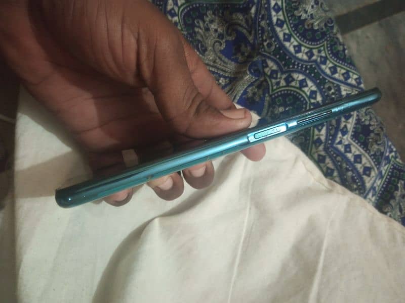 infinix zero 8i 2 mobile hai Samsung C5 4