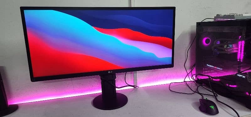 LG 29-inch Ultra wide IPS 2K Bezel-less Monitor 1