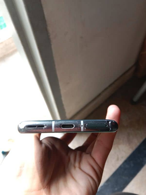 selling phone 3