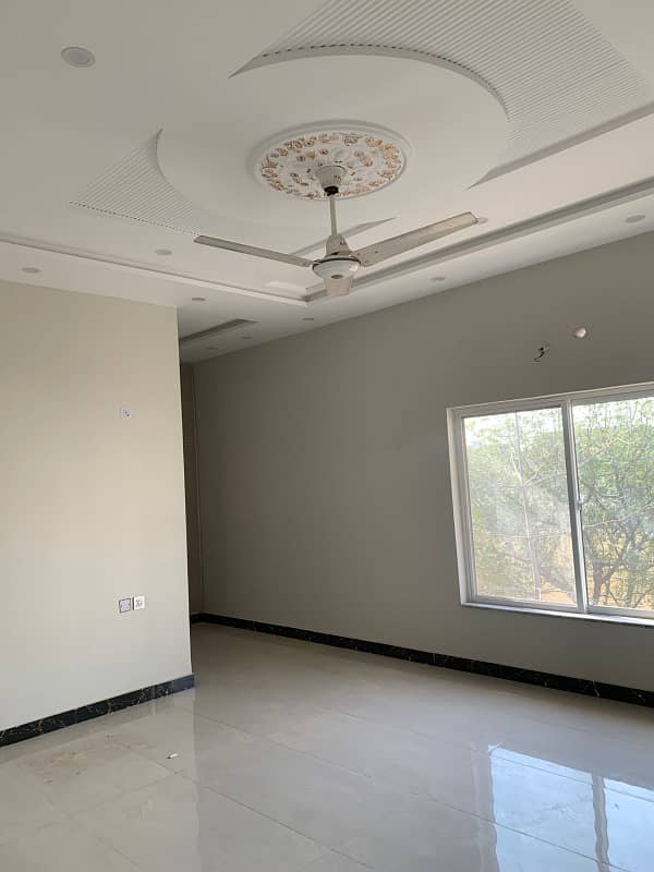 25 MARLA UPPER PORTION AVAILABLE FOR RENT IN VALENCIA TOWN BLOCK K LAHORE 1