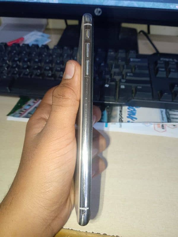 iphone xs max non pta with 7 back cover 4