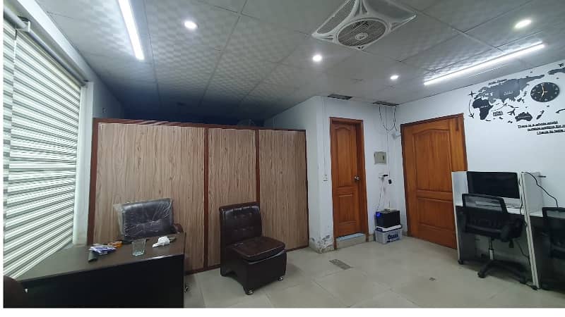 Area 350 Square Feet Office Available For Rent Real Pictures In Main Boulevard Road Gulberg 3 Lahore 2