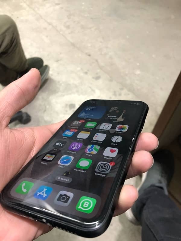 Iphone Xr 128gb non pta but sim glitch and sim woking 3