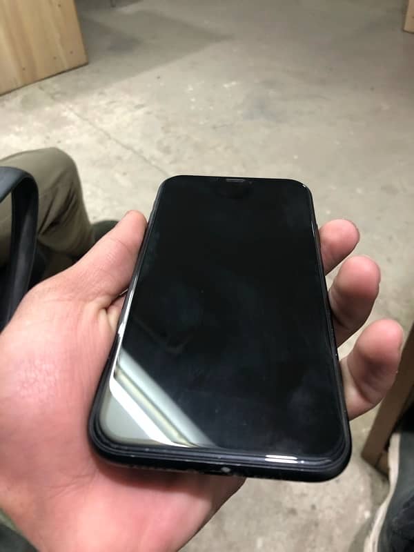 Iphone Xr 128gb non pta but sim glitch and sim woking 4