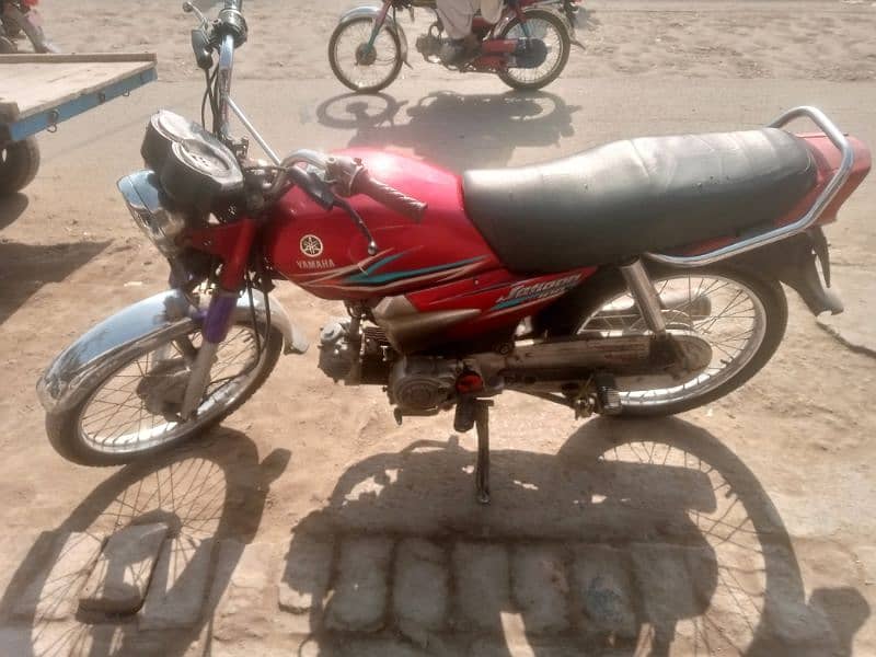 YAMAHA JUNOON 100 1