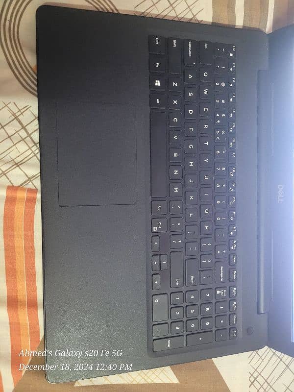 Dell Laptop 1 tb ssd 16 GB DDR4 6