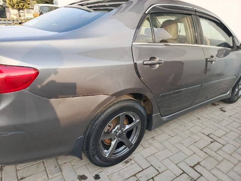 Toyota Corolla Altis 2009 4