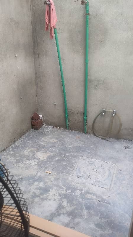 SHOUKAT TOWN NEAR TO MAIN ROAD  3 MARLA 15 FEET HOUSE URGENT FOR SALE OWNER GOING ABROAD 17